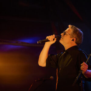 2mb Guus Meeuwis_0Z86090
