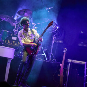 2mb Queen most go on_0Z82832