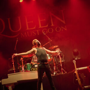 2mb Queen most go on_0Z82883