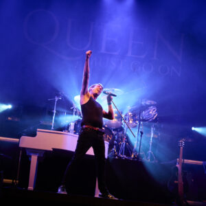 2mb Queen most go on_Z6I3225
