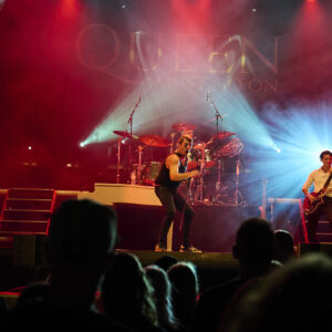 2mb Queen most go on_Z6I3323